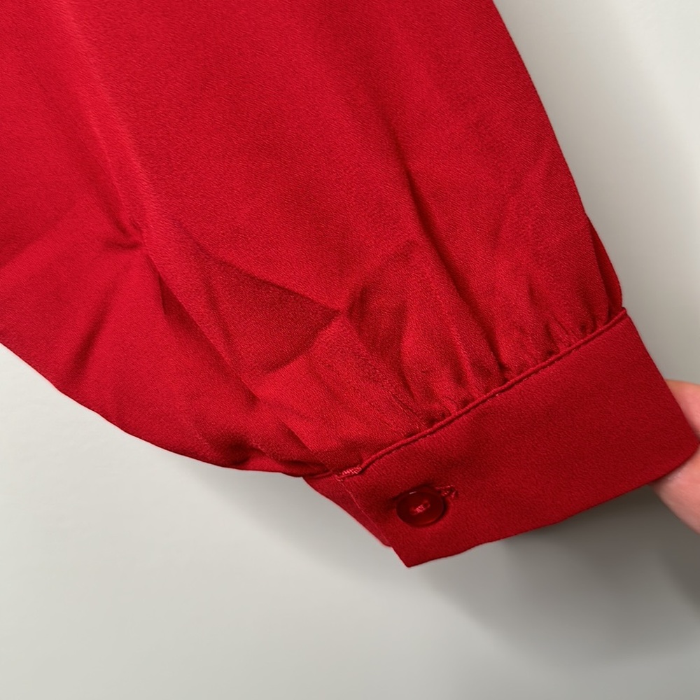 NWT Penningtons Red Mixed Media Blouse With Ruffle Shoulders - Picture 14 of 14